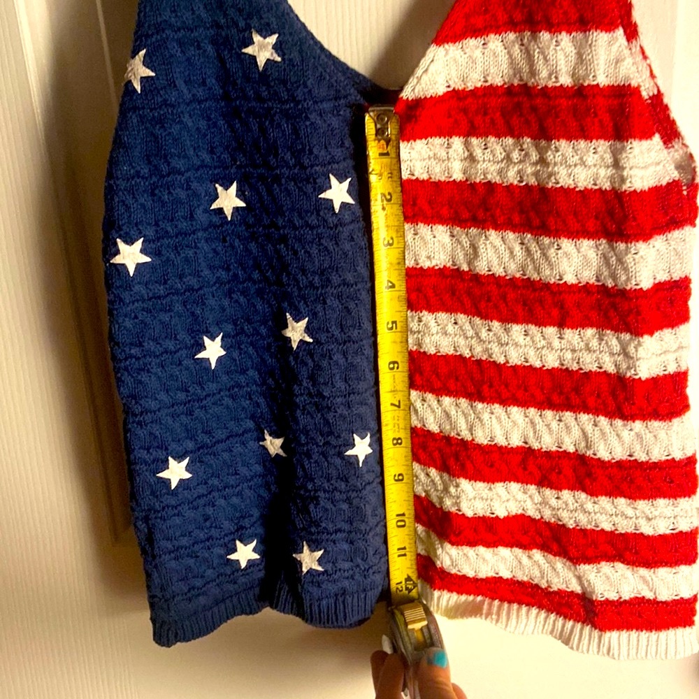 Moon and Madison medium tank top - Picture 3 of 6